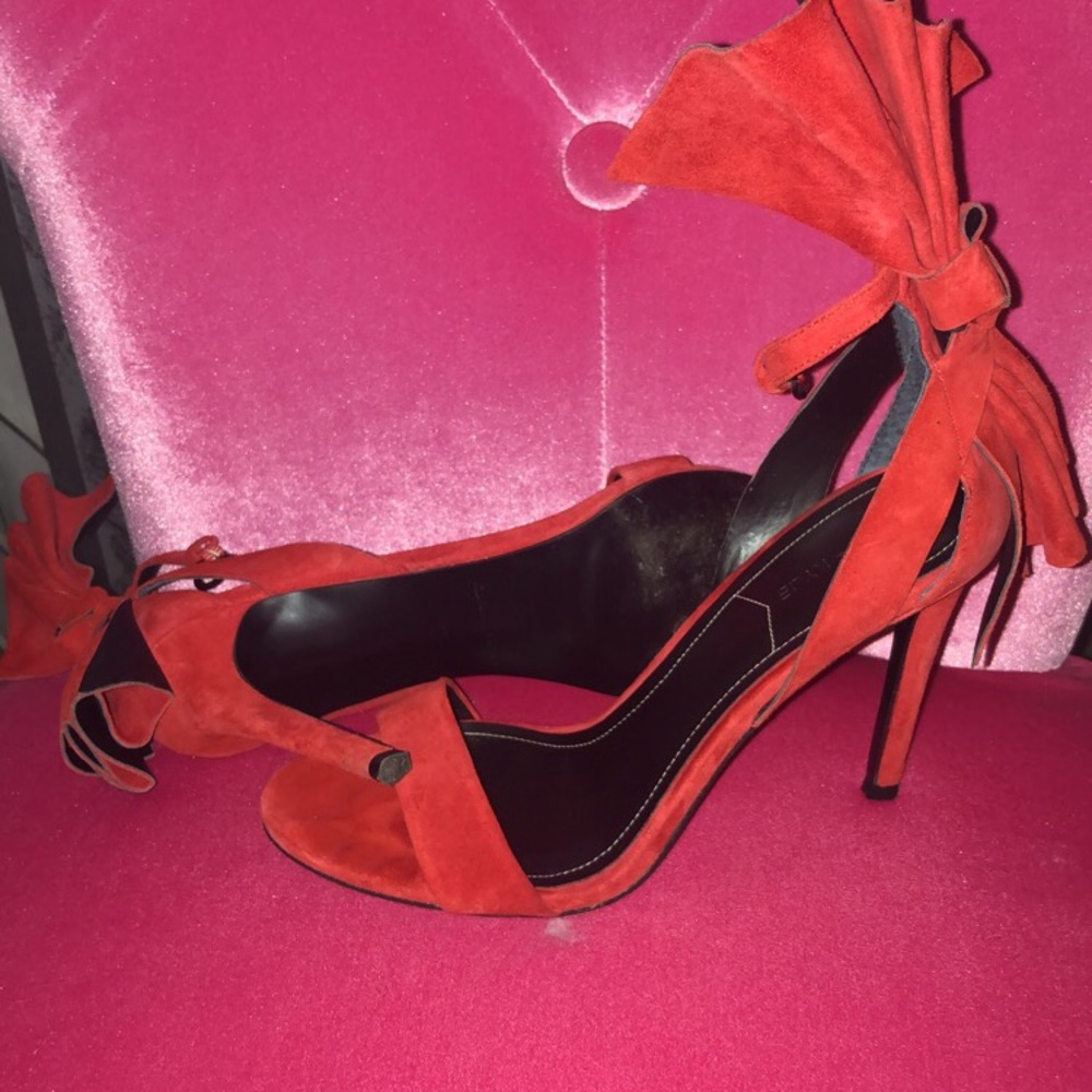 Kylie and Kendall heels